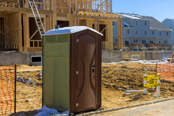 Portable bathroom rental in Crane, MO